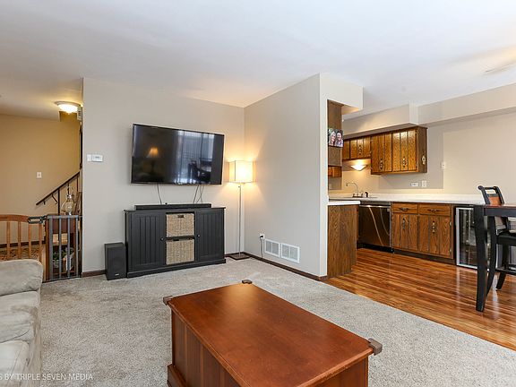 4th image of 9231 Therese Ct