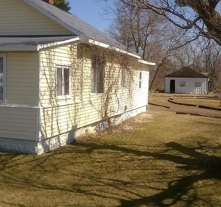 2nd image of 5178 N Genesee Rd