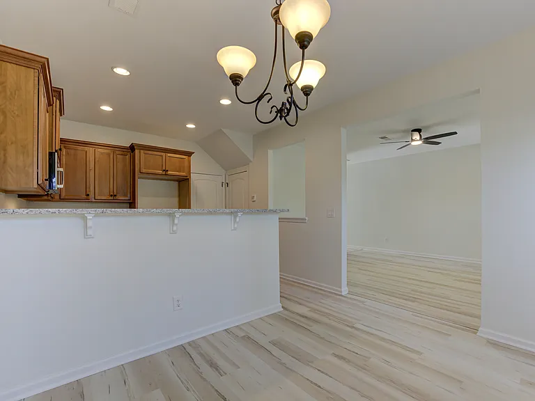 605 Summit Point #A — Photo 13