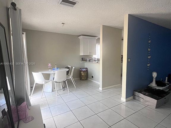 4th image of 4681 Cherry Rd