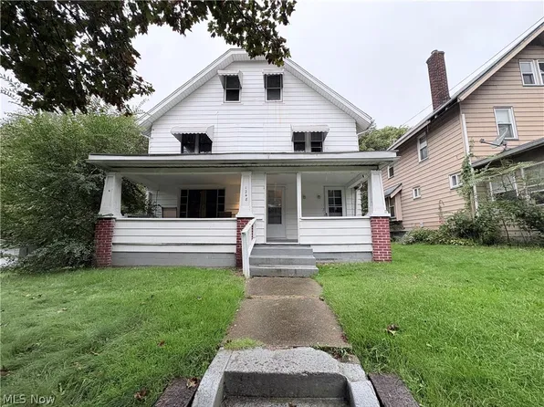 1248 Pondview Ave, Akron, OH 44305