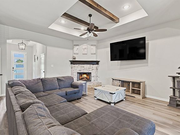 3rd image of 632 Steerman Ct