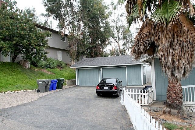 1st image of 360 Shirley Dr