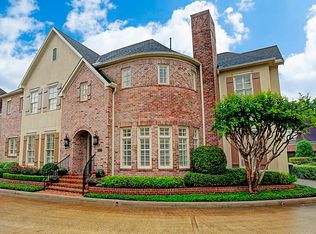 227 Park Laureate Dr, Houston, TX 77024