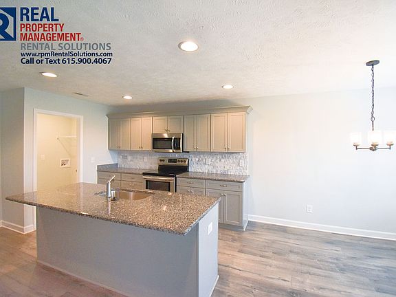 3rd image of 3110 Dusenburg Dr