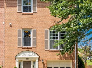 6560 Morning Meadow Dr, Alexandria, VA 22315