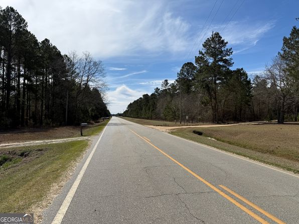 9546 Union Rd, Metter, GA 30439
