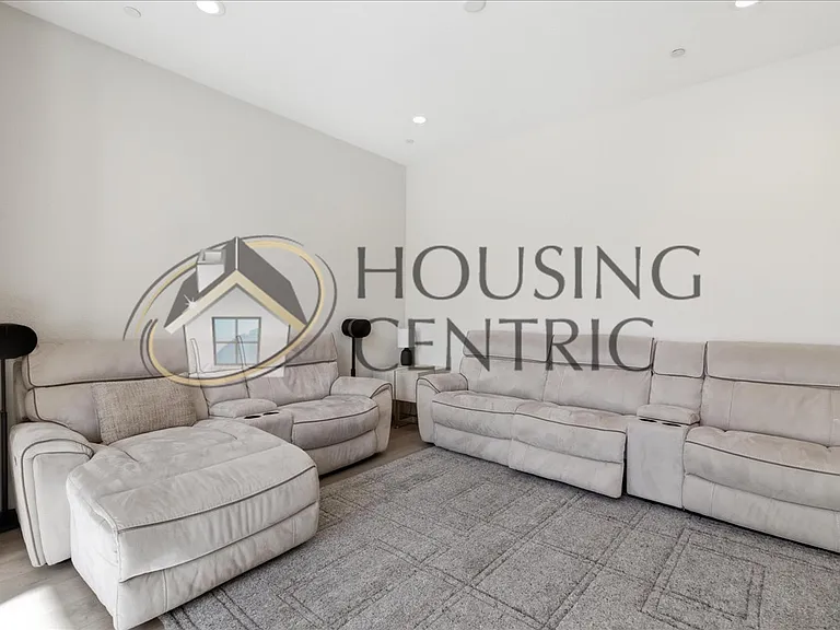 1390 Wheeler Peak Ct — Photo 11