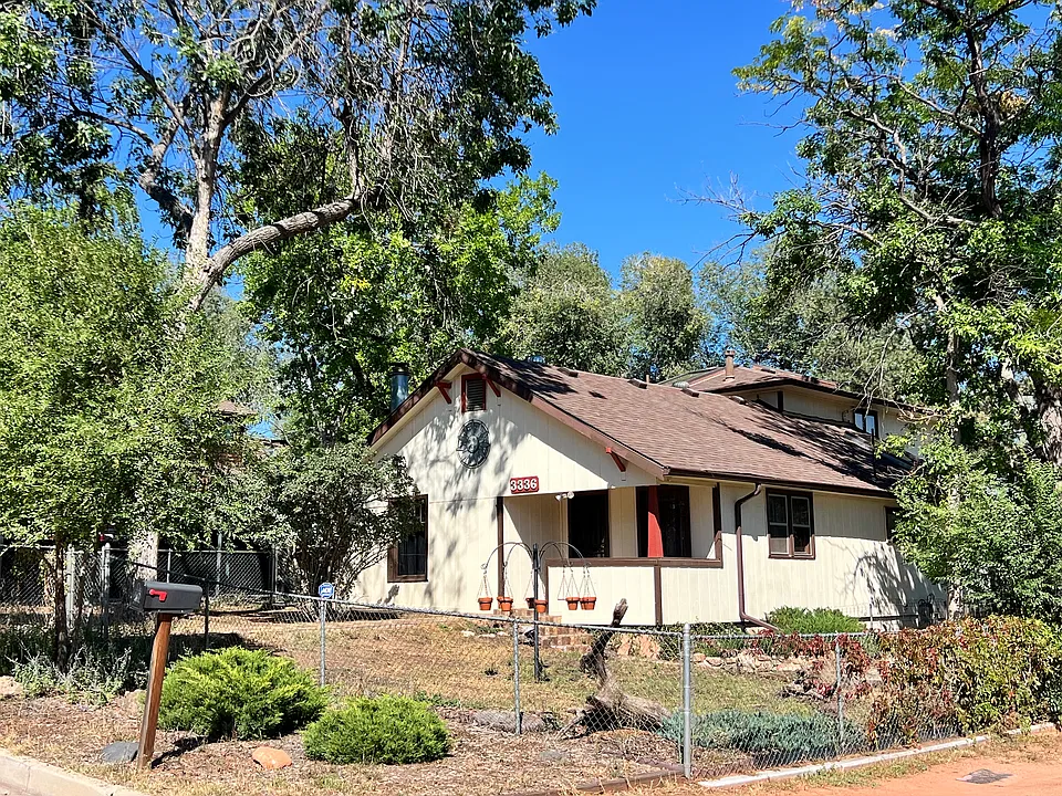3336 W Kiowa St