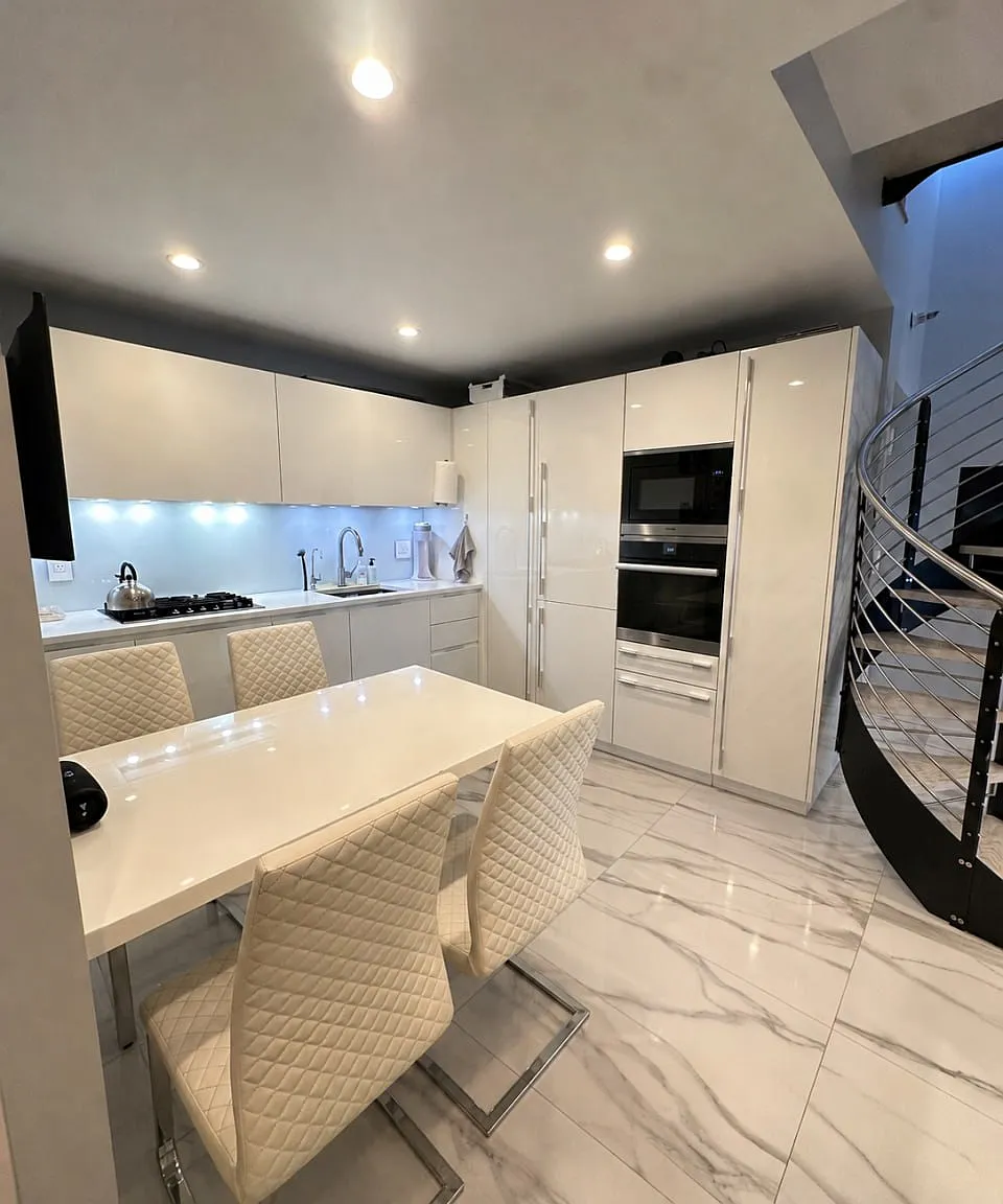 2 bed, $3,700 — Photo 1