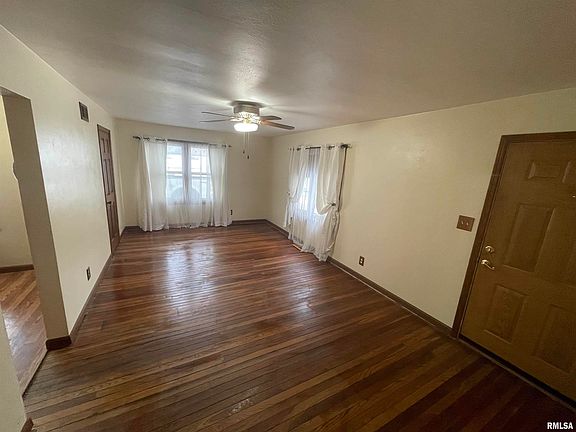 4th image of 405 W Birchwood Ave