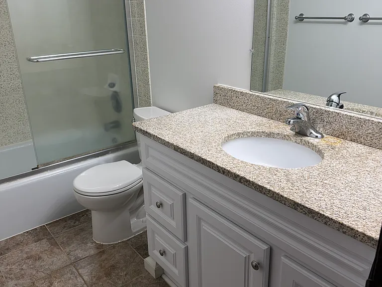 6710 S 83rd Ave #8 — Photo 8