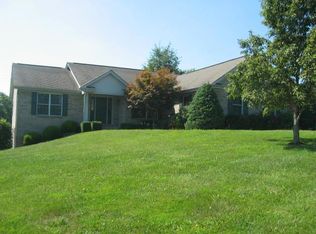 2183 Treetop Ln, Hebron, KY 41048