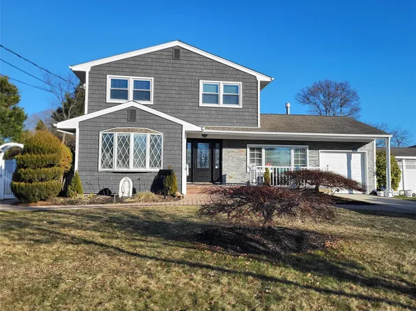 1541 Denver Avenue, Bay Shore, NY 11706