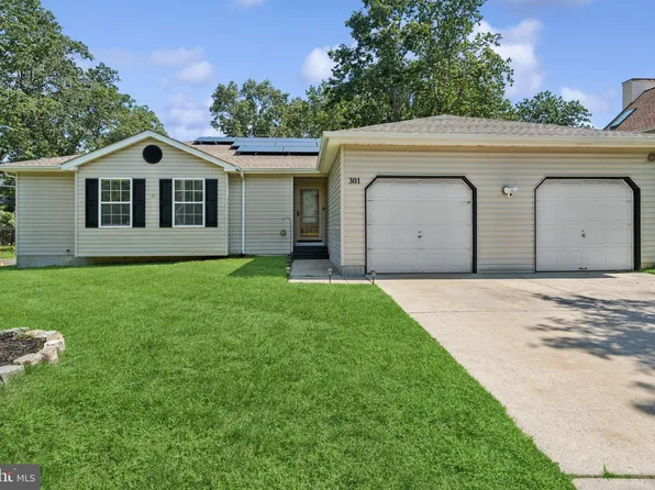 301 Colorado Trl, Browns Mills, NJ 08015