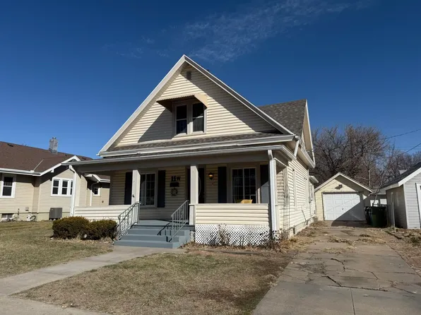 11 W 28th St, Kearney, NE 68847