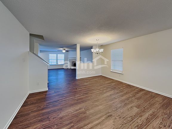 5th image of 3122 Earlswood Ln