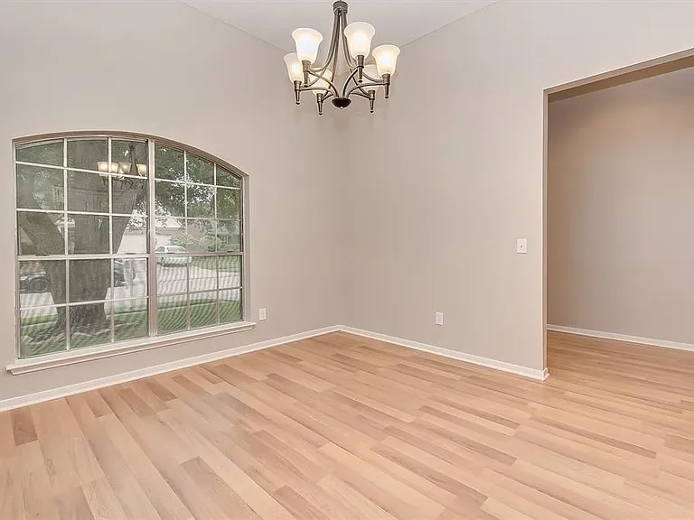 3026 Silver Spring Trl — Photo 9