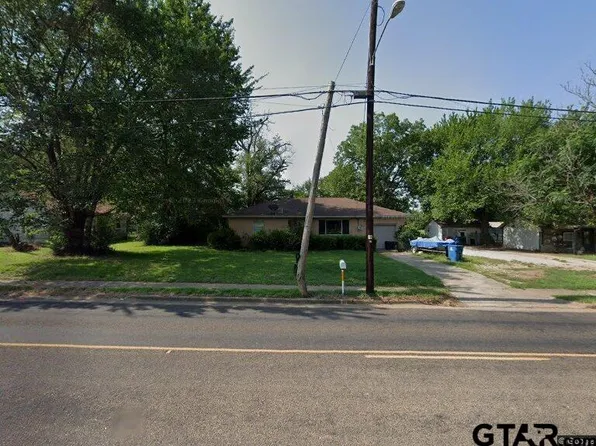 252 N Main St, Van, TX 75790