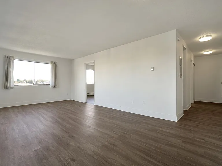 908 Market St — Photo 5