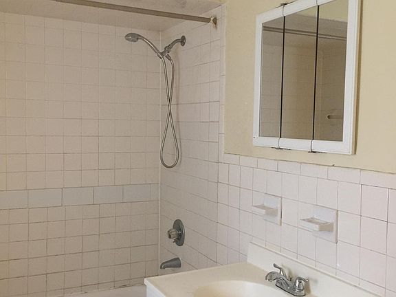 3rd image of 55 Whittier St