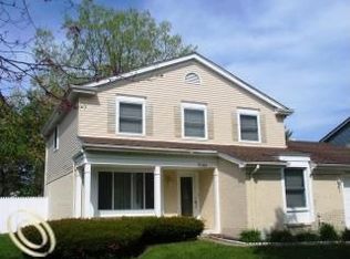 5045 Prentis Dr, Troy, MI