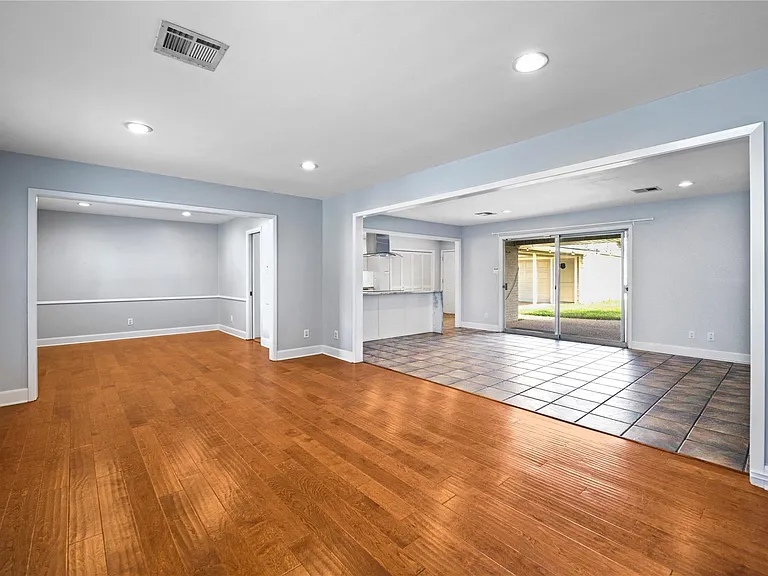3415 Freshmeadows Dr — Photo 9