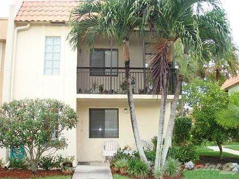 1st image of 428 Lakeview Dr APT 204