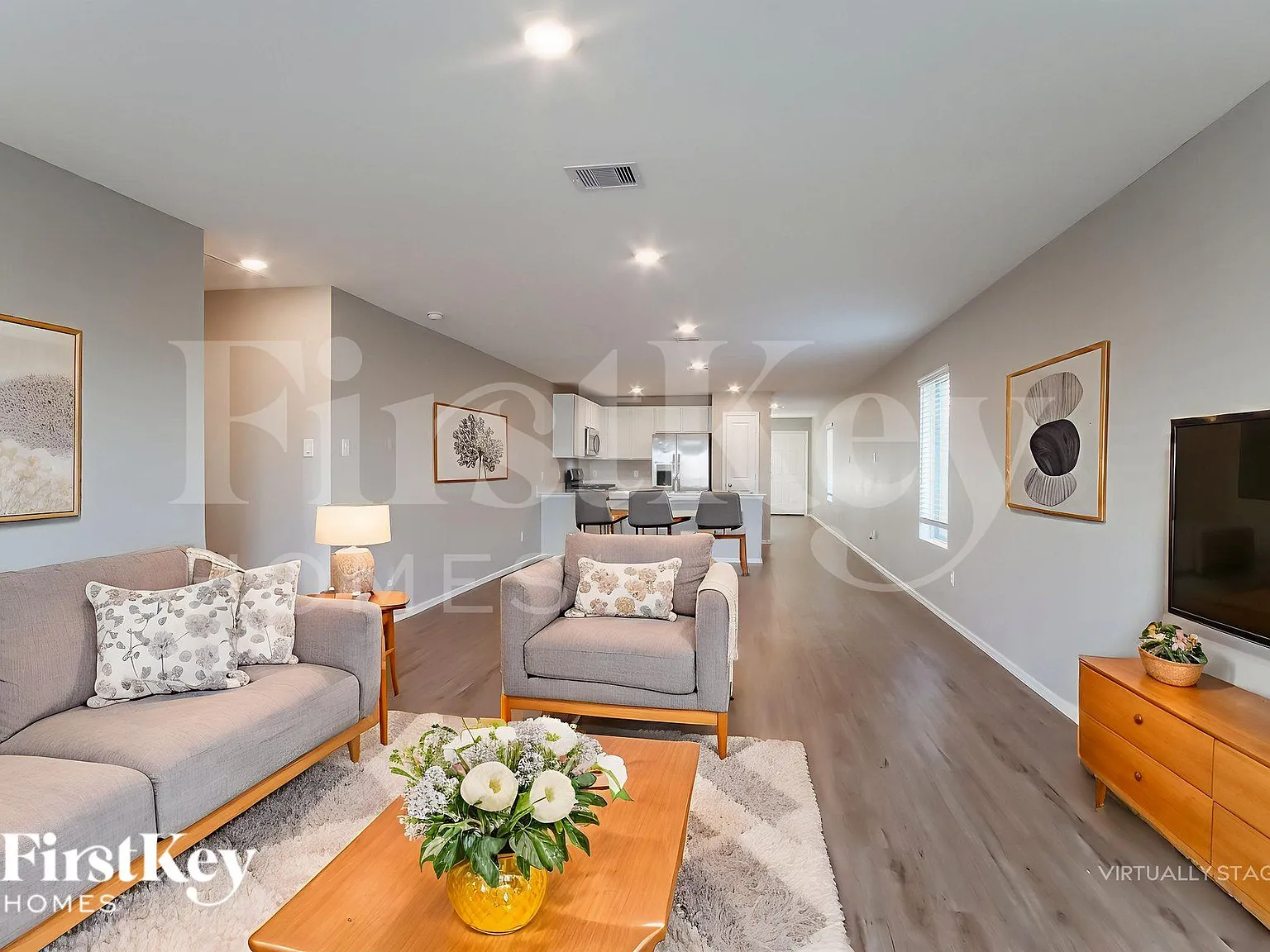 4 bed, 2.0 bath, 1683 sqft, $2,310 — Photo 4