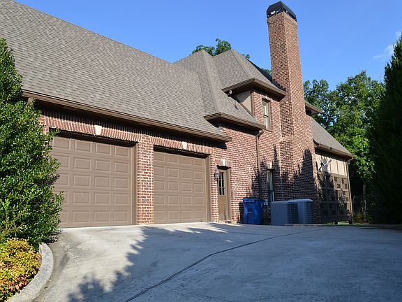 Main Level Garage