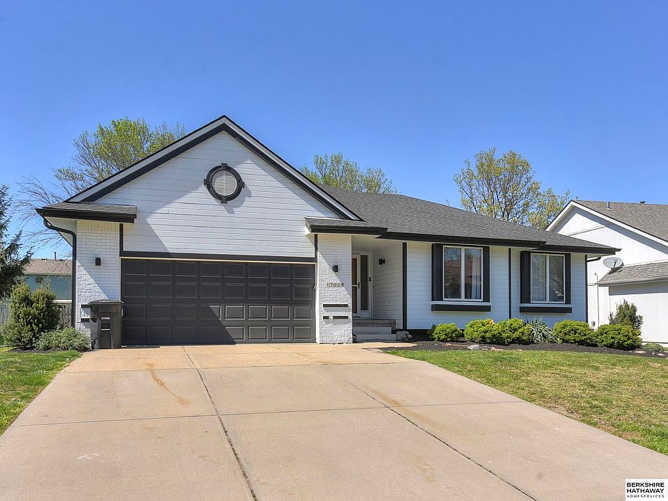 17026 L St, Omaha, NE 68135 | Zillow