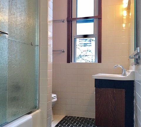 5th image of 5203 S Dorchester Ave #1