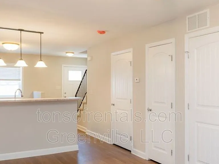 111 Becky Don Dr #15 — Photo 7