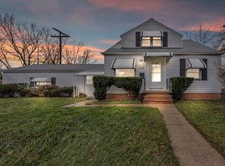 1445 E 196th St, Euclid, OH 44117