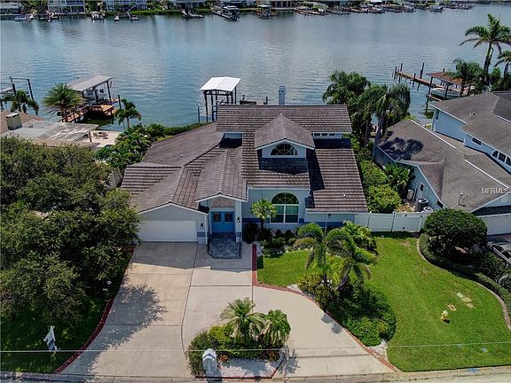 2nd image of 115 Harbor Dr