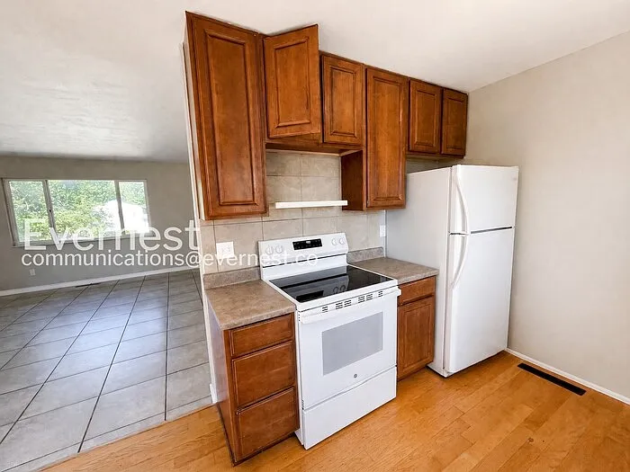 4096 Colony Hills Cir — Photo 4