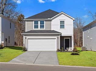 407 Yellowstone Trl, Gray Court, SC 29645