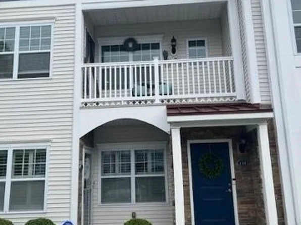159 Rosebud Court #159, Patchogue, NY 11772