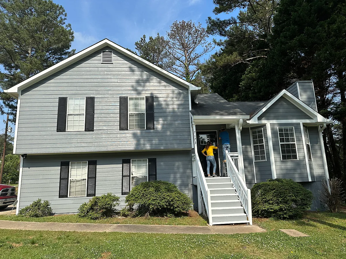 Building Photo - 7173 Bassett Dr