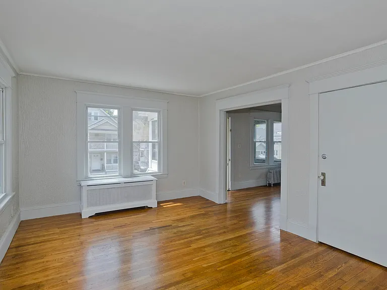 111-115 Groveland St #2 — Photo 14