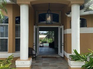 2220 SE 26th St, Cape Coral, FL 33904