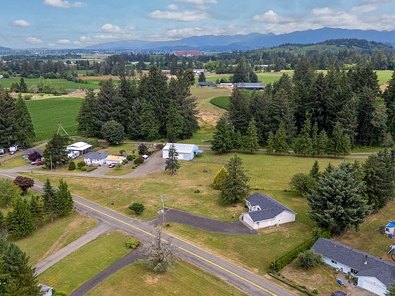 3rd image of 7300 Fawcett Creek Rd