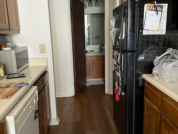 3rd image of 2205 Hedgerow Rd #2205D
