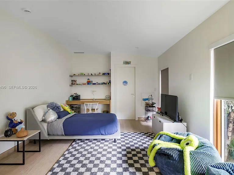 3600 Stewart Ave — Photo 12