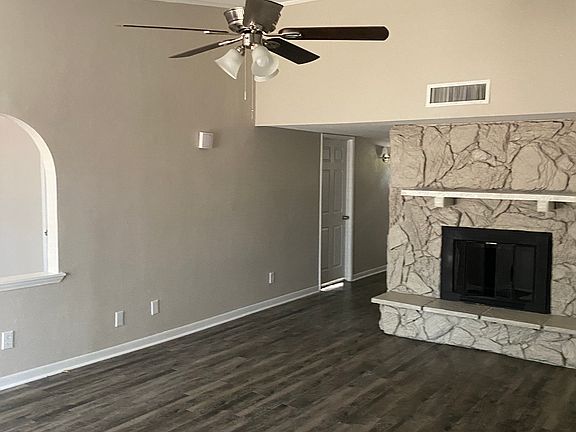 3rd image of 1243 Winterwood Dr