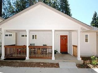 271 Fairway Village Dr, Murphys, CA