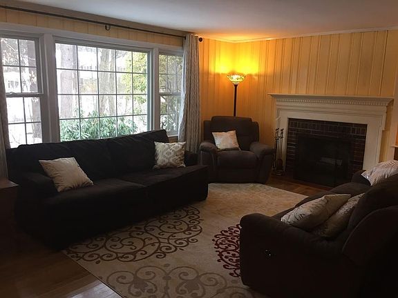 4th image of 24 Leland Dr