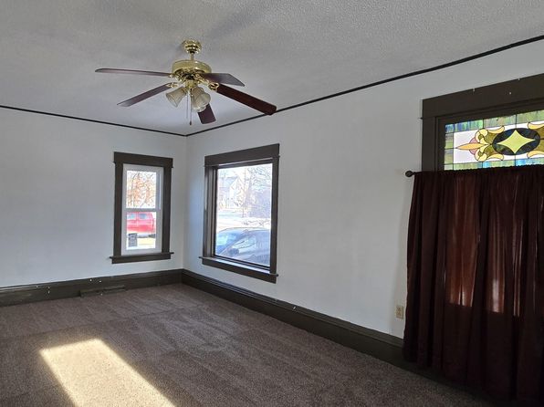 205 Elm Ave, Taylor, ND 58656
