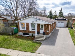 513 Havelock Dr, Waterloo, ON N2L 4N8