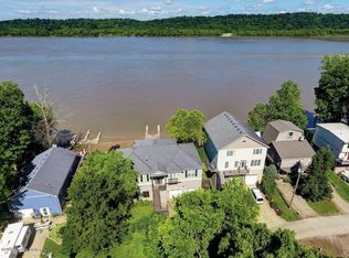 1726 Riverside Dr, Prospect, KY 40059